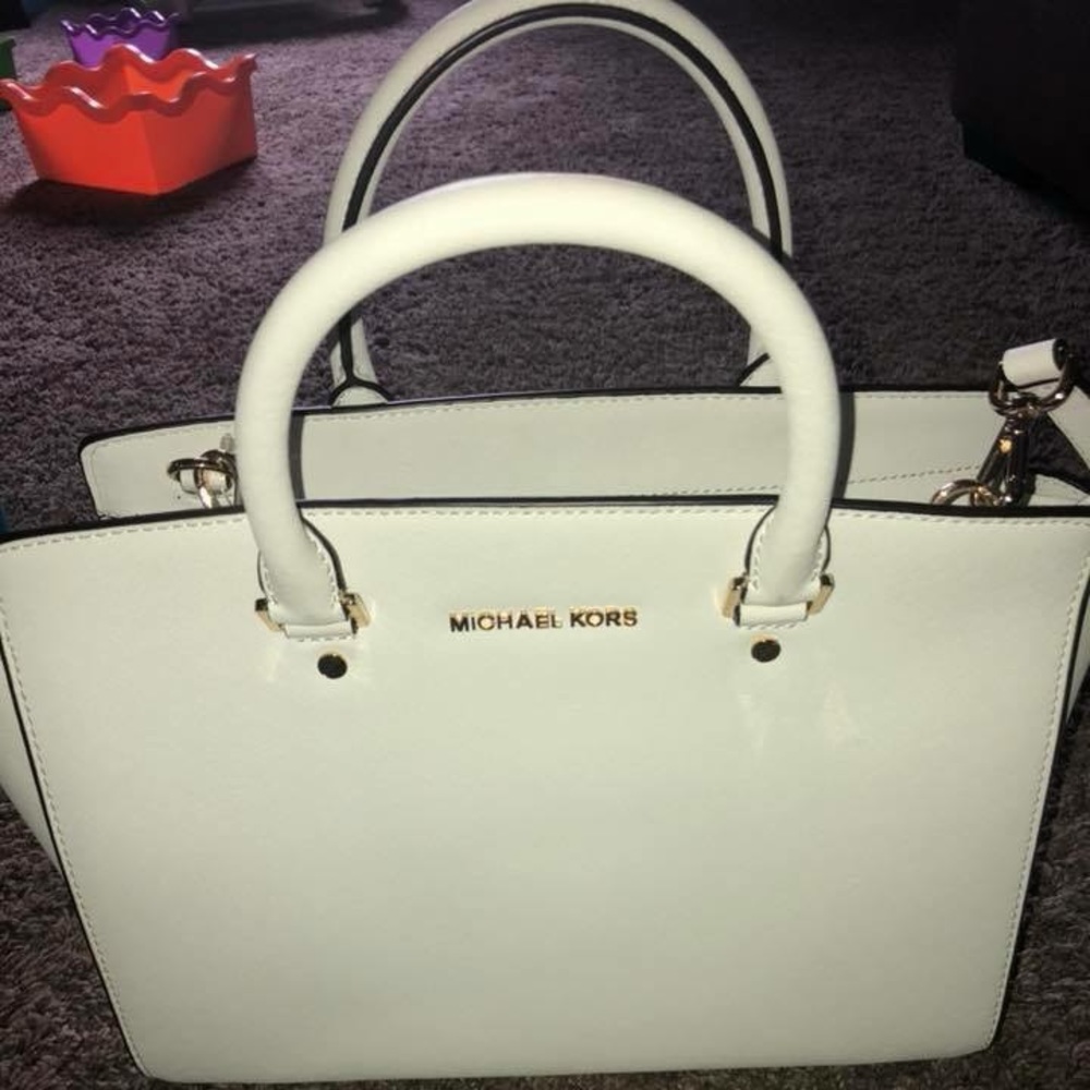 Michael Korda purse
